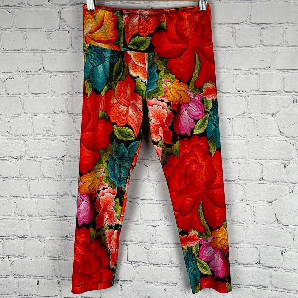 GOLDSHEEP CLOTHING floral embroidery print athletic yoga crop leggings, size S